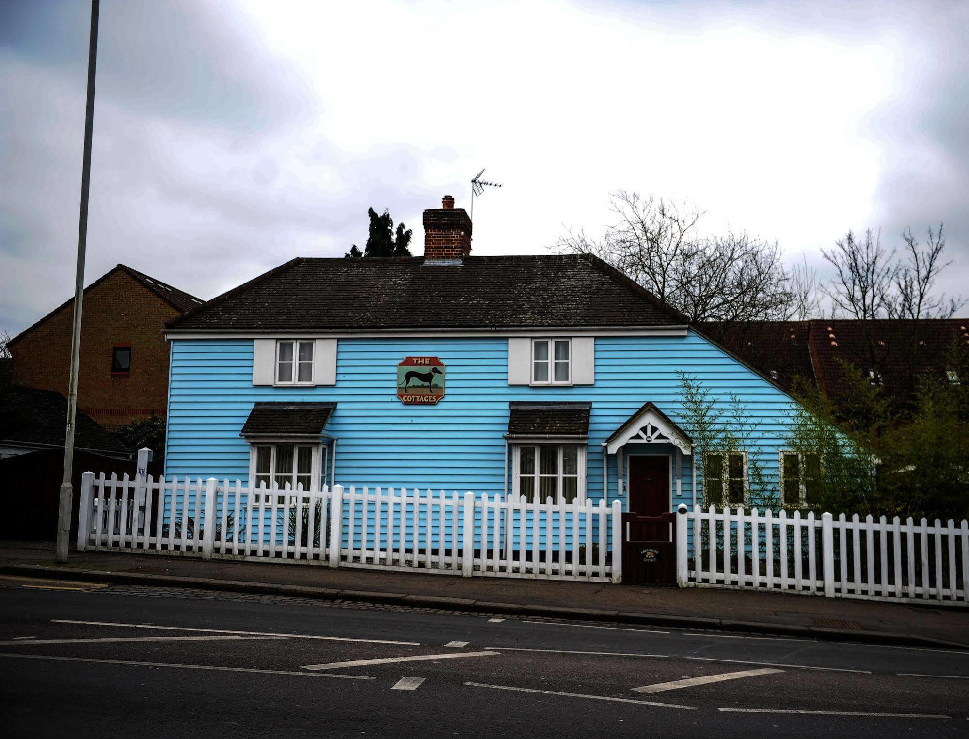 The Greyhound Cottage Чигуэлл Экстерьер фото